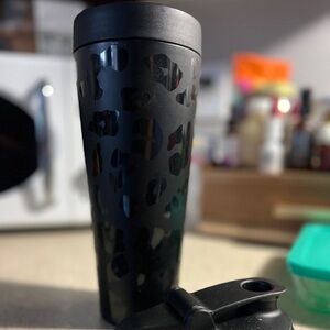 Black Leopard Print Tumbler with 2 Lids Hydrojug
